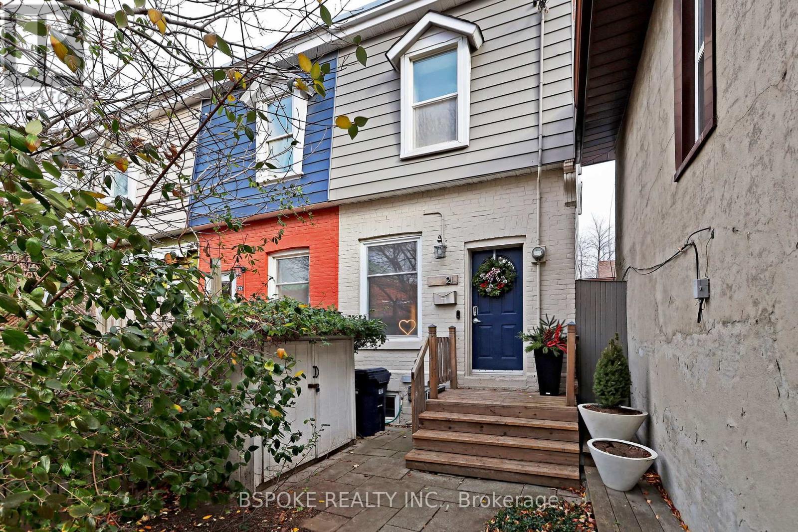 21 BLACKBURN STREET, Toronto, Ontario