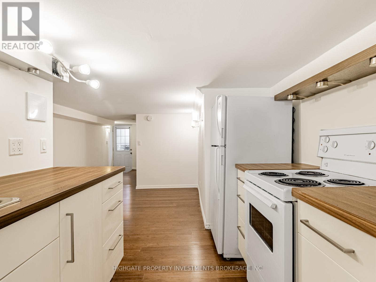 Bsmt - 104 Bertmount Avenue, Toronto, Ontario  M4M 2X9 - Photo 19 - E12594308