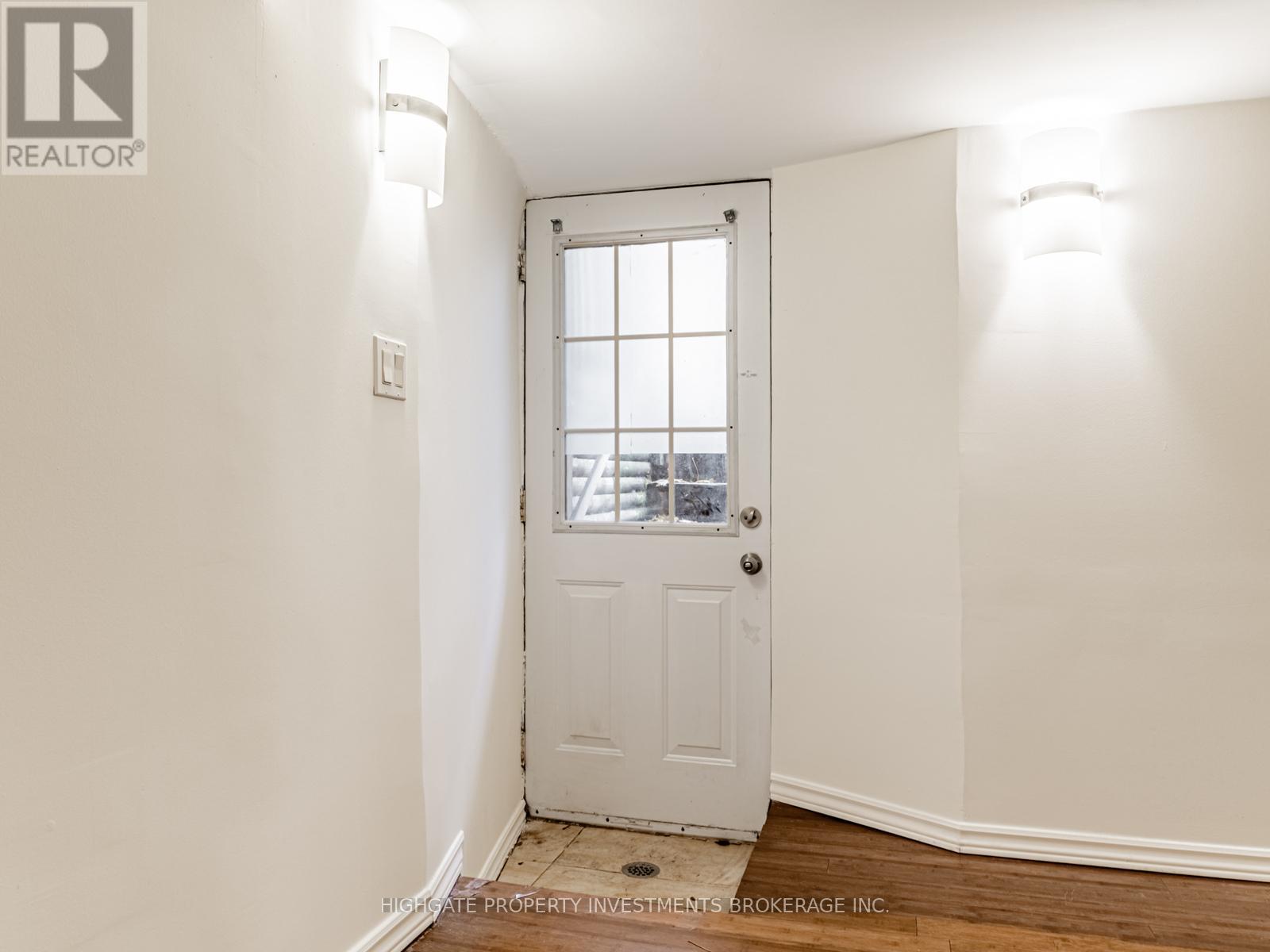 Bsmt - 104 Bertmount Avenue, Toronto, Ontario  M4M 2X9 - Photo 3 - E12594308