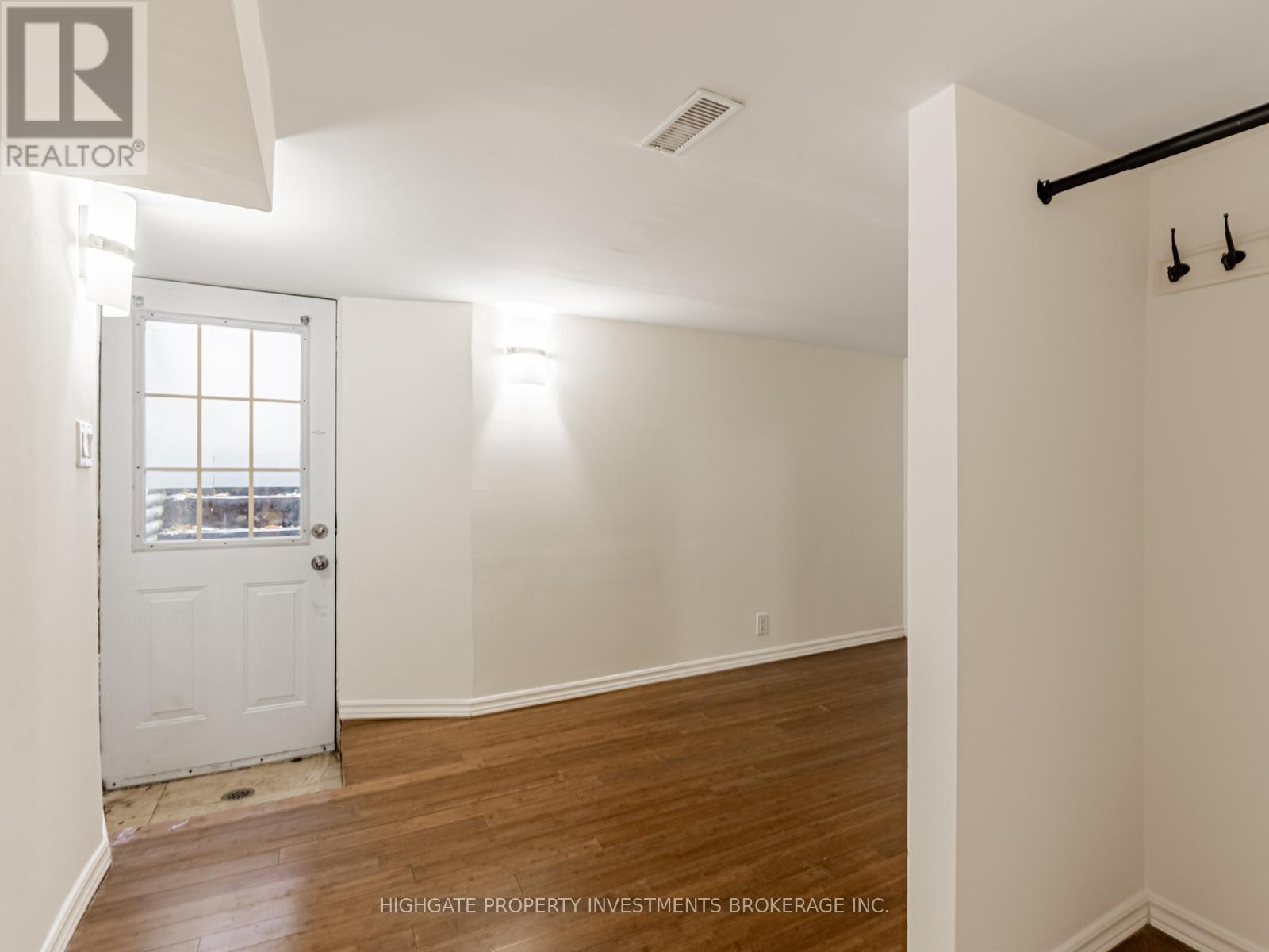 Bsmt - 104 Bertmount Avenue, Toronto, Ontario  M4M 2X9 - Photo 4 - E12594308