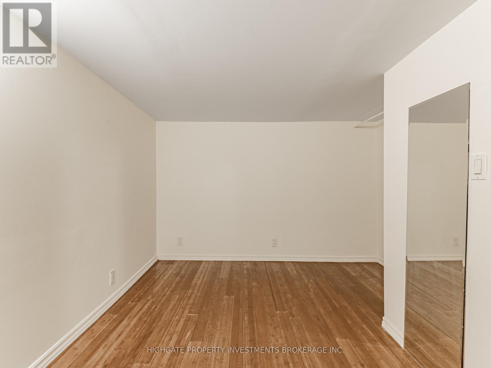 Bsmt - 104 Bertmount Avenue, Toronto, Ontario  M4M 2X9 - Photo 7 - E12594308