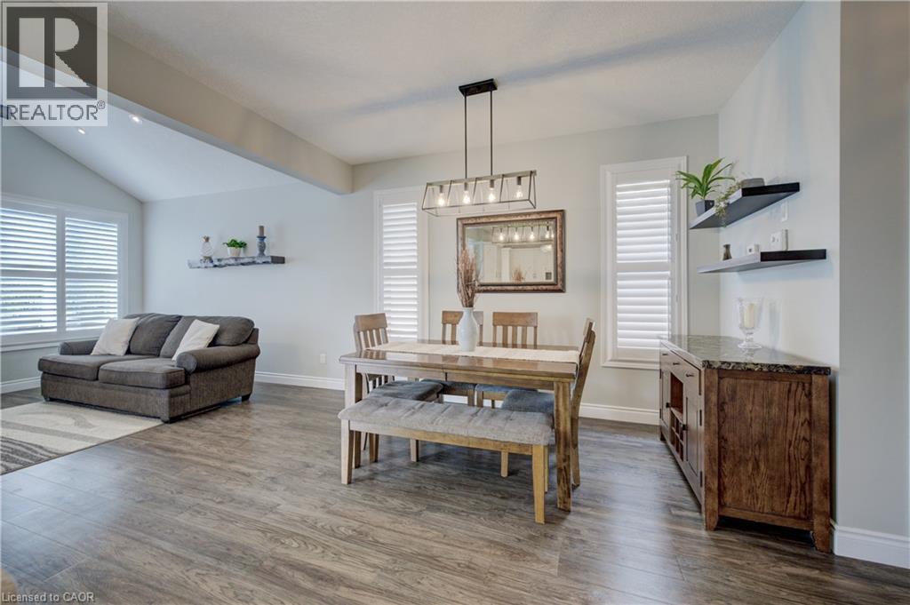 305 Thornhill Place, Waterloo, Ontario N2T 0A9 - Photo 16 - 40774704