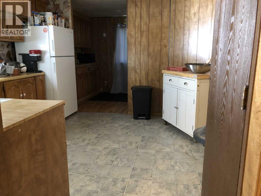 10302 104 Avenue, High Level, Alberta  T0H 1Z0 - Photo 9 - A2252401