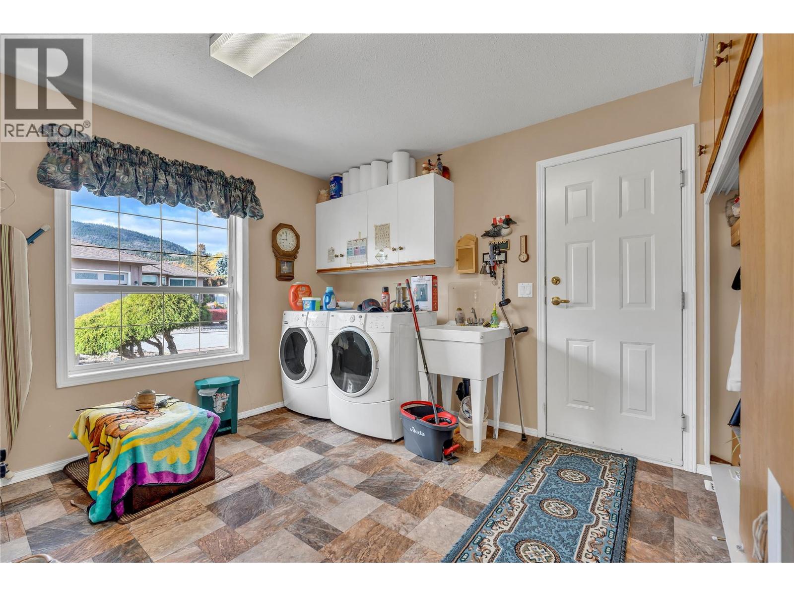 463 Ridge Road, Penticton, British Columbia  V2A 8N7 - Photo 17 - 10369037