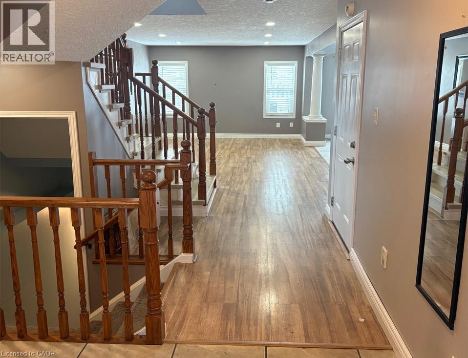 51 Sophia Crescent, Kitchener, Ontario  N2R 1X5 - Photo 3 - 40791575