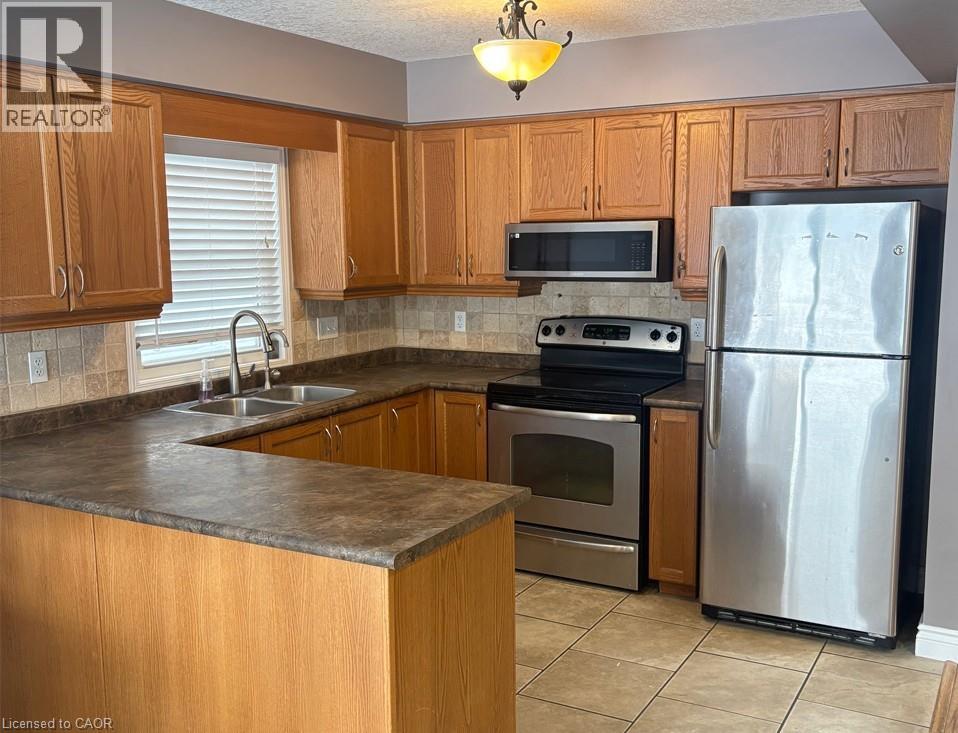 51 Sophia Crescent, Kitchener, Ontario  N2R 1X5 - Photo 8 - 40791575