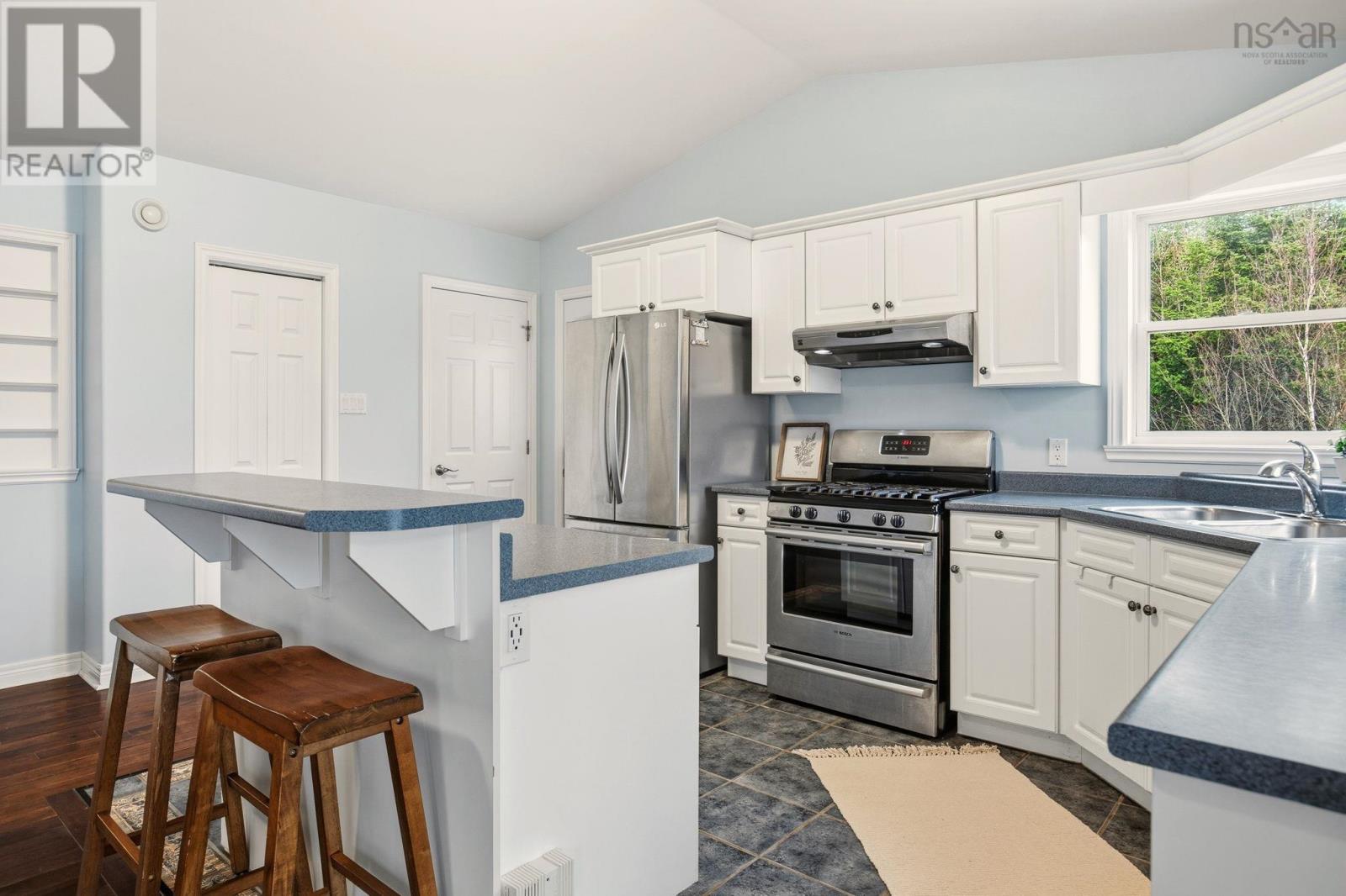 38 Bastian Point Road, East Lawrencetown, Nova Scotia  B2Z 1P8 - Photo 6 - 202528914