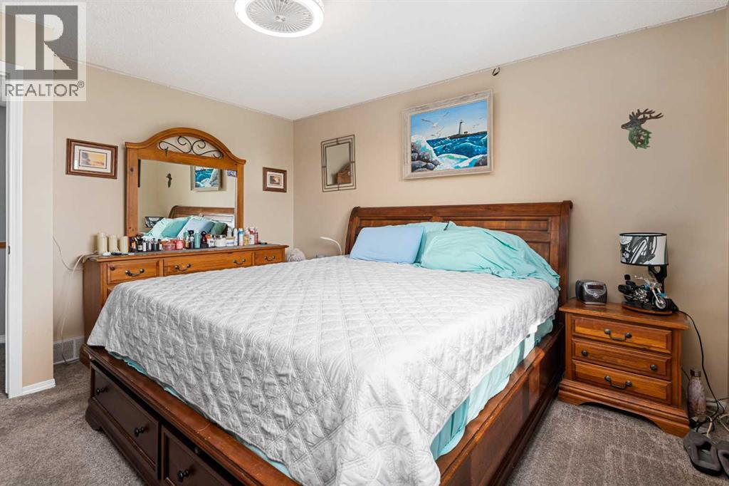 18 Big Springs Hill Se, Airdrie, Alberta  T4A 1M9 - Photo 15 - A2253592