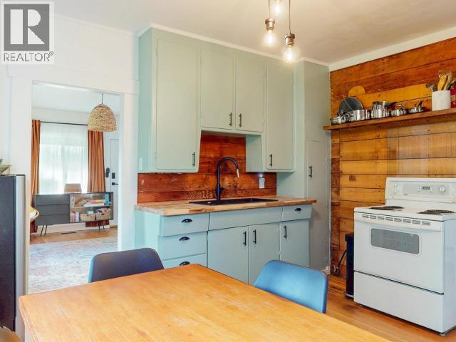 5875 Fraser Street, Powell River, British Columbia  V8A 4T6 - Photo 9 - 19528