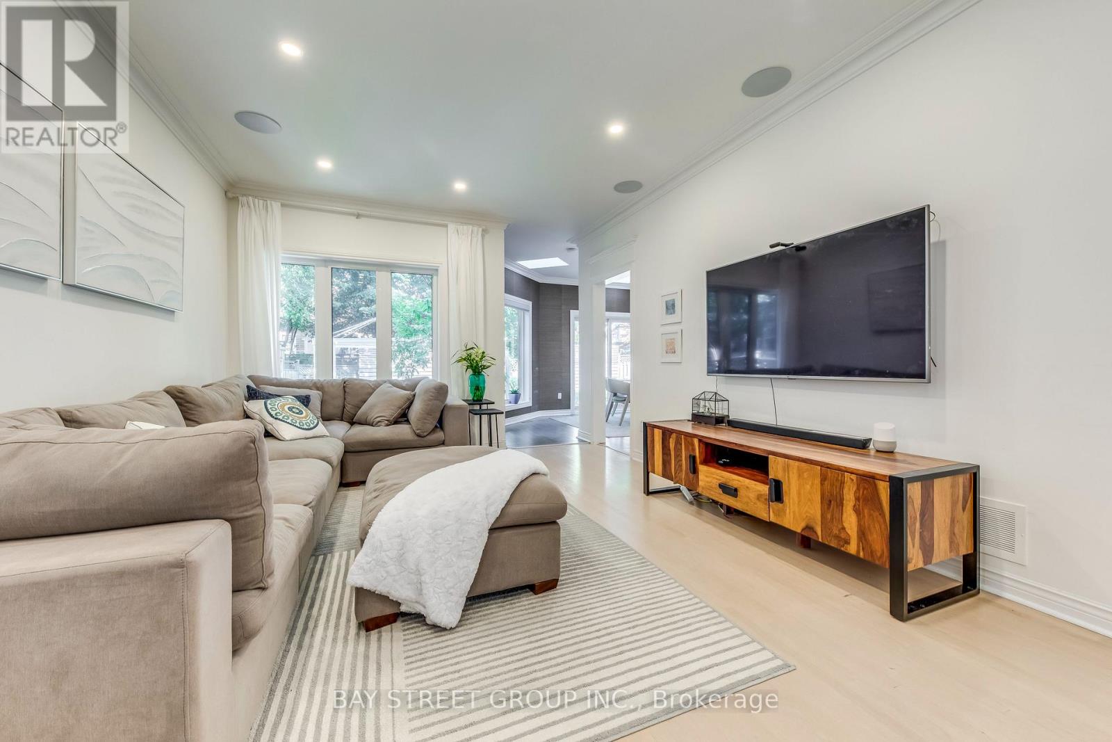 128 Beverley Glen Boulevard, Vaughan, Ontario  L4J 7V2 - Photo 11 - N12594104