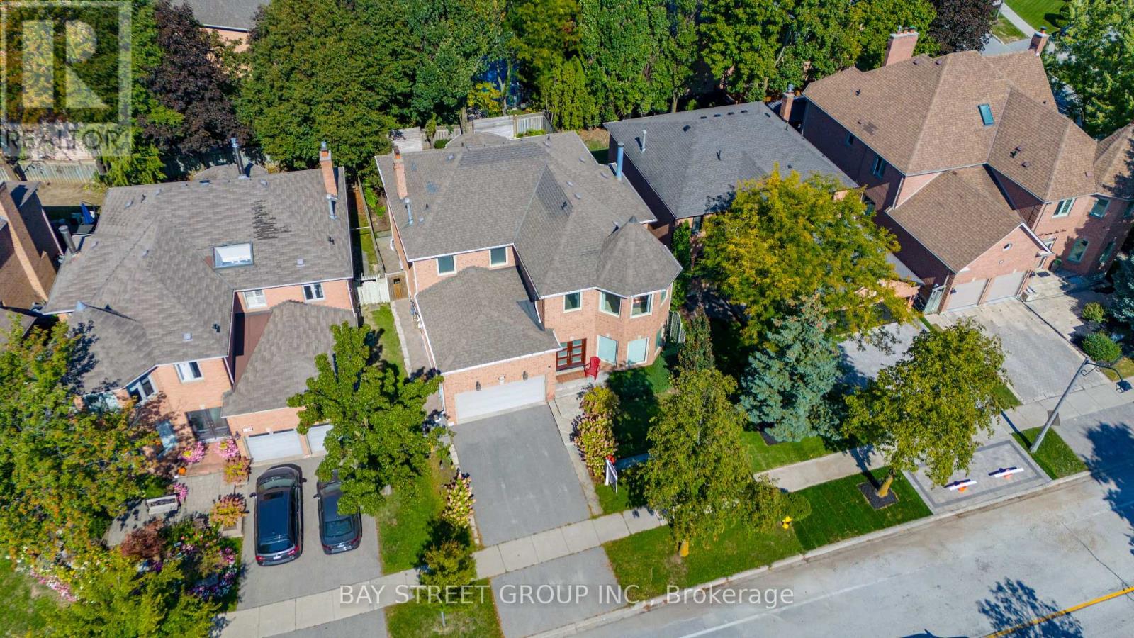 128 Beverley Glen Boulevard, Vaughan, Ontario  L4J 7V2 - Photo 2 - N12594104