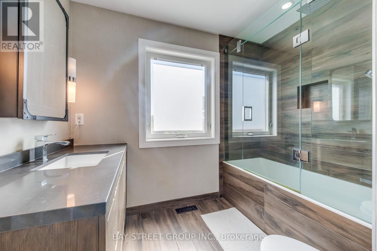 128 Beverley Glen Boulevard, Vaughan, Ontario  L4J 7V2 - Photo 32 - N12594104