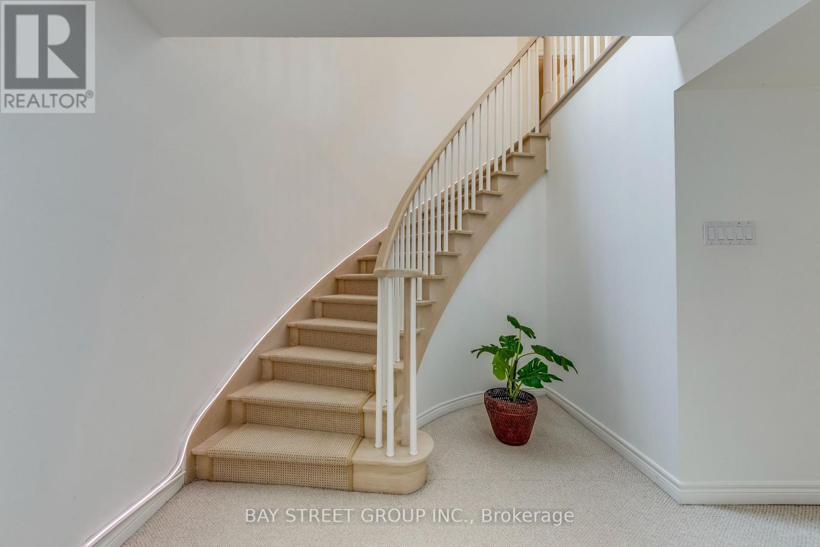 128 Beverley Glen Boulevard, Vaughan, Ontario  L4J 7V2 - Photo 33 - N12594104