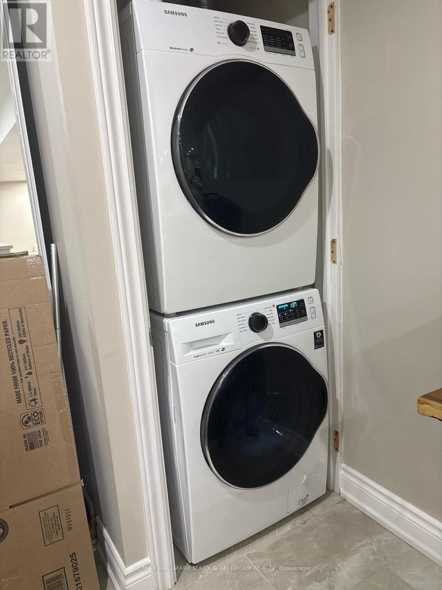 661 Mcgregor Farm Lower Trail, Newmarket, Ontario L3X 0H3 - Photo 5 - N12594168