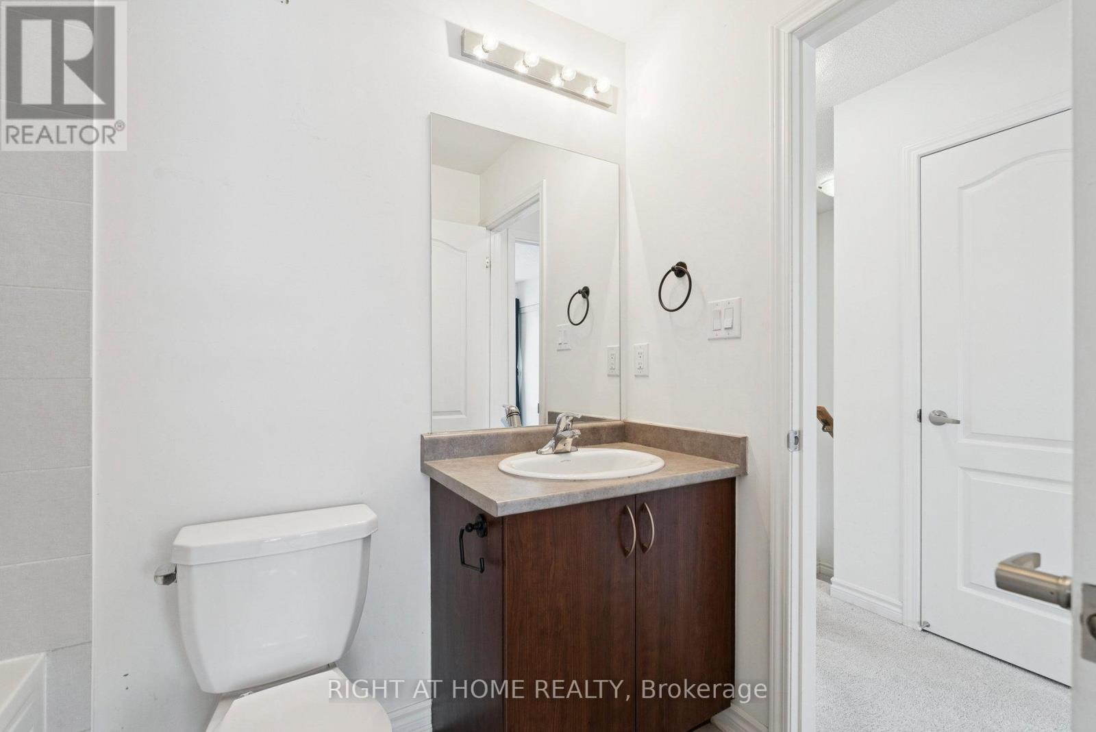 46 Village Gate Drive, Wasaga Beach, Ontario L9Z 0J7 - Photo 34 - S12594116