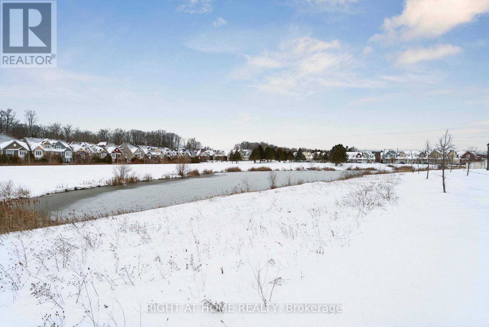 46 Village Gate Drive, Wasaga Beach, Ontario L9Z 0J7 - Photo 35 - S12594116