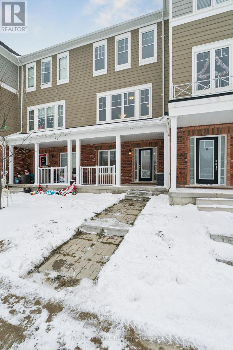 46 Village Gate Drive, Wasaga Beach, Ontario L9Z 0J7 - Photo 5 - S12594116