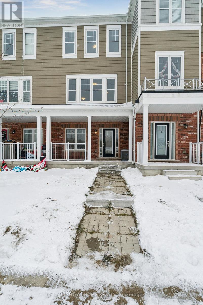 46 Village Gate Drive, Wasaga Beach, Ontario L9Z 0J7 - Photo 6 - S12594116