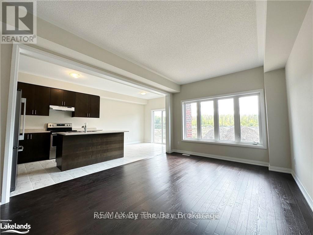 58 Nicort Road, Wasaga Beach, Ontario L9Z 0N4 - Photo 2 - S12594188