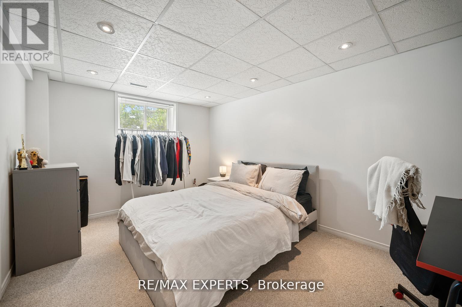 11 Penton Drive, Barrie, Ontario  L4N 7A3 - Photo 21 - S12594202