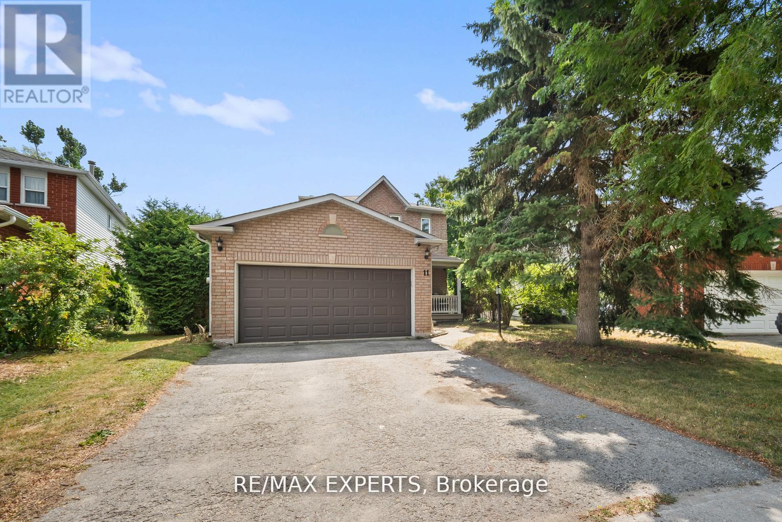 11 Penton Drive, Barrie, Ontario  L4N 7A3 - Photo 3 - S12594202