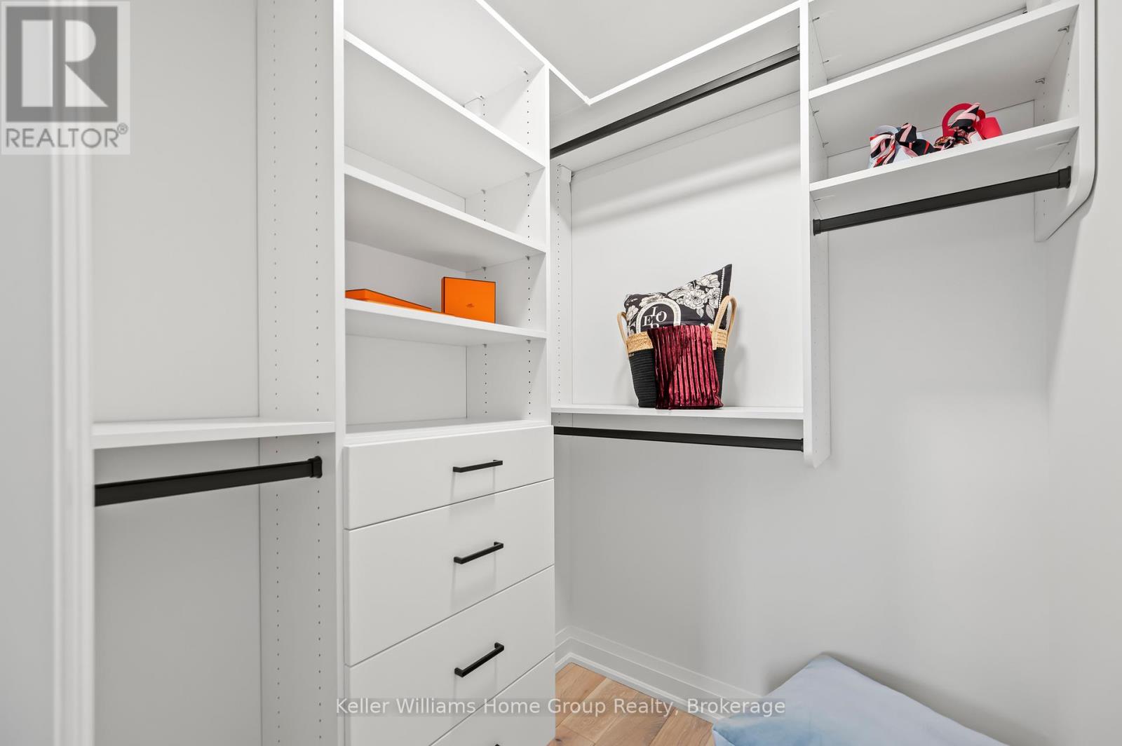 35 Halls Drive, Centre Wellington, Ontario  N0B 1S0 - Photo 24 - X12084280