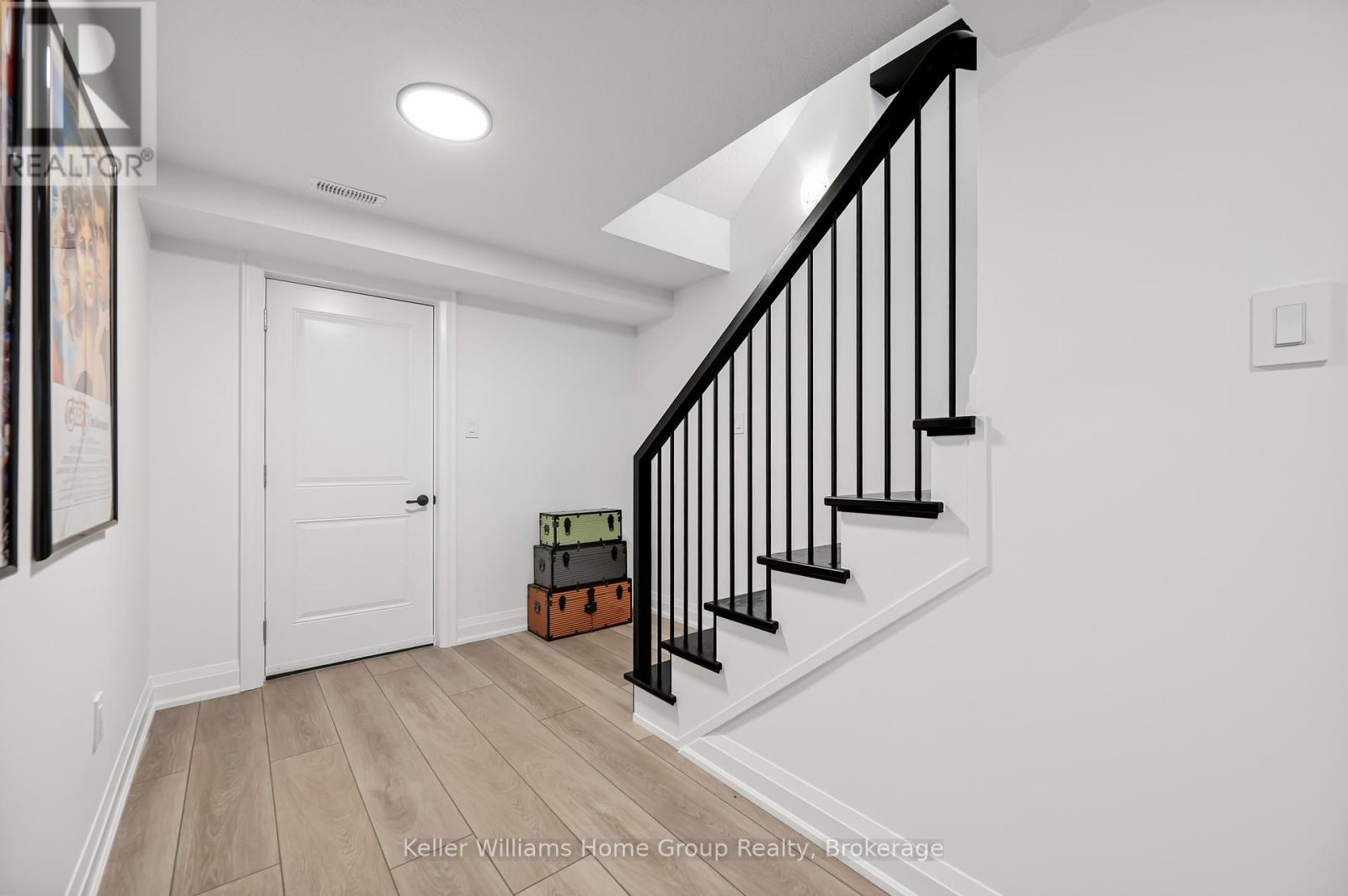 35 Halls Drive, Centre Wellington, Ontario  N0B 1S0 - Photo 34 - X12084280