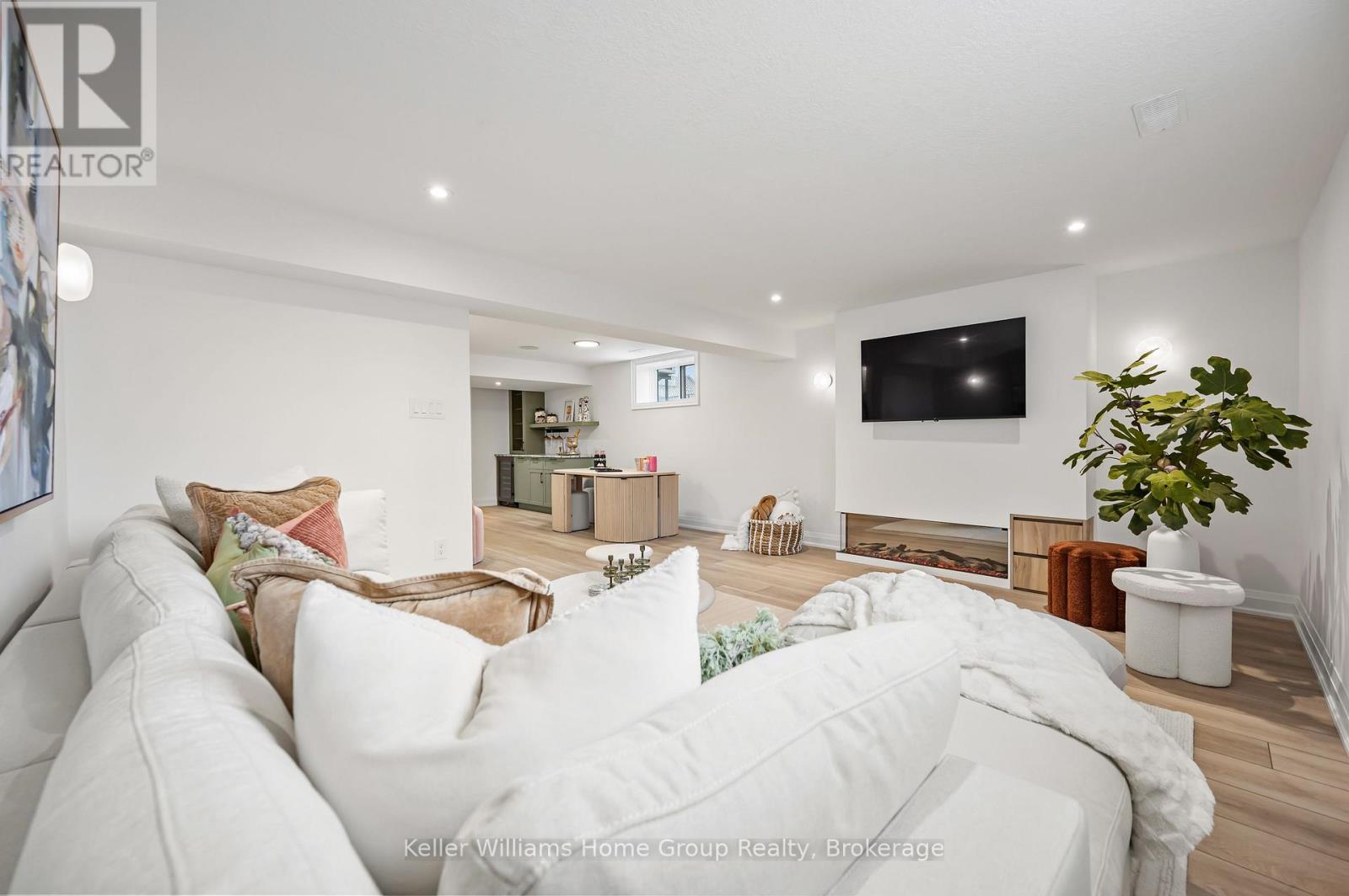 35 Halls Drive, Centre Wellington, Ontario  N0B 1S0 - Photo 41 - X12084280