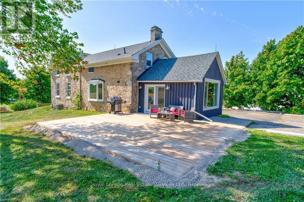 1748 Centre Road, Hamilton, Ontario  L8N 2Z7 - Photo 4 - X12594402