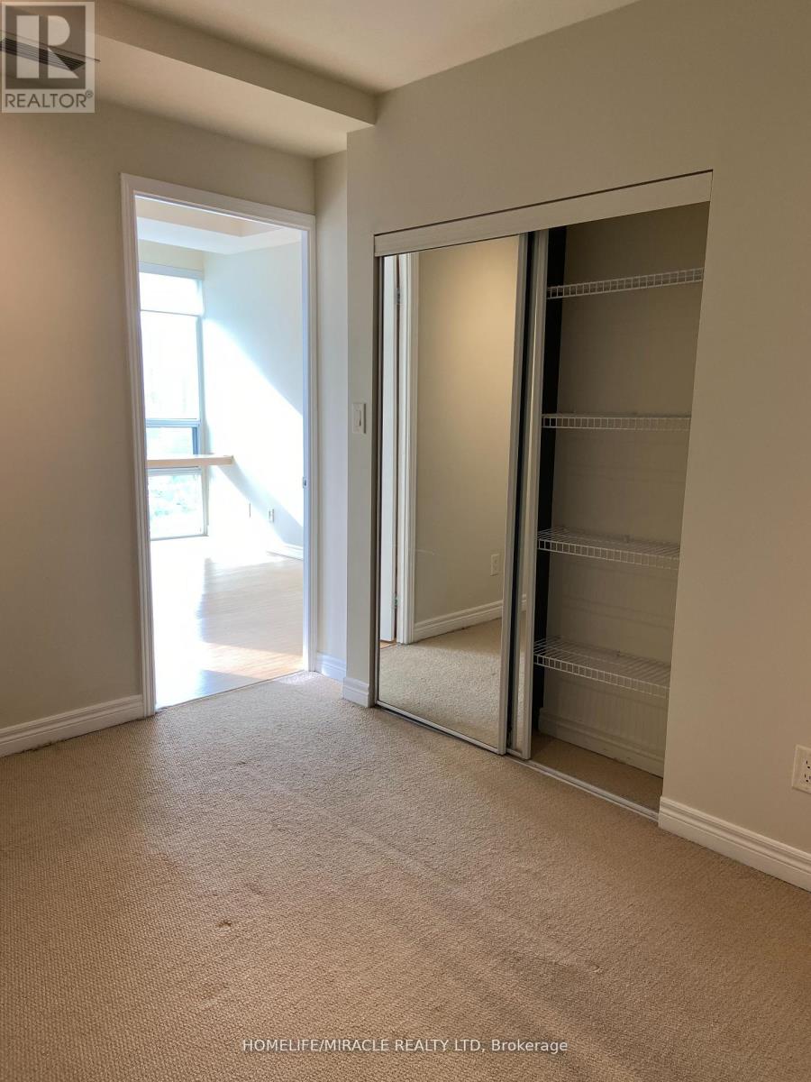 3305 - 3504 Hurontario Street, Mississauga, Ontario  L5B 0B9 - Photo 11 - W12594100