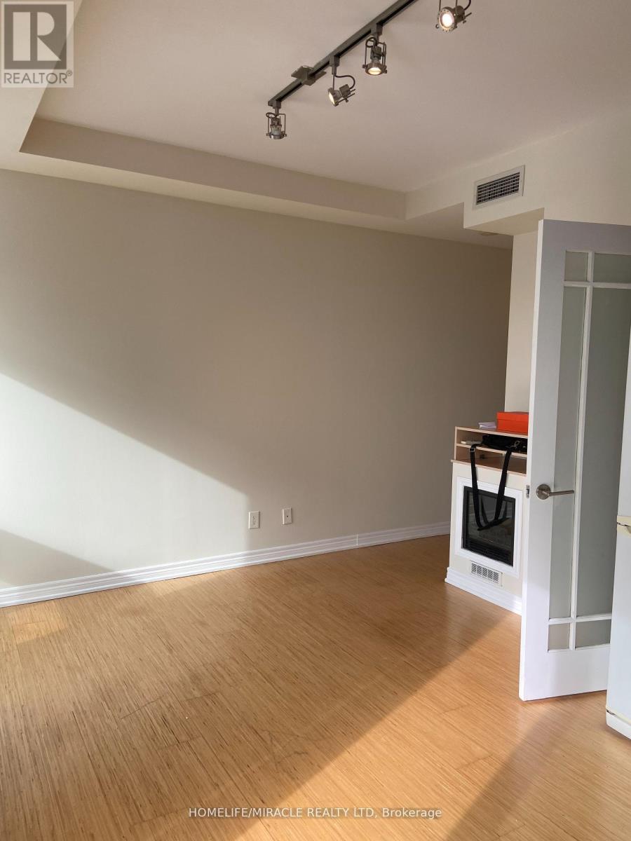 3305 - 3504 Hurontario Street, Mississauga, Ontario  L5B 0B9 - Photo 12 - W12594100