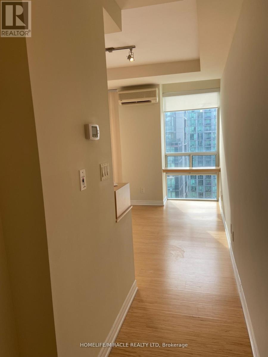 3305 - 3504 Hurontario Street, Mississauga, Ontario  L5B 0B9 - Photo 6 - W12594100