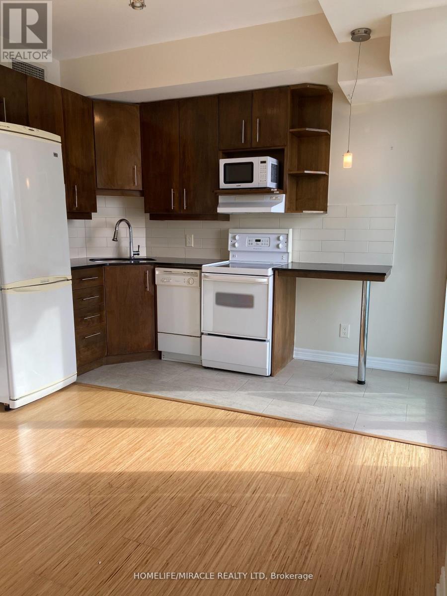 3305 - 3504 Hurontario Street, Mississauga, Ontario  L5B 0B9 - Photo 8 - W12594100