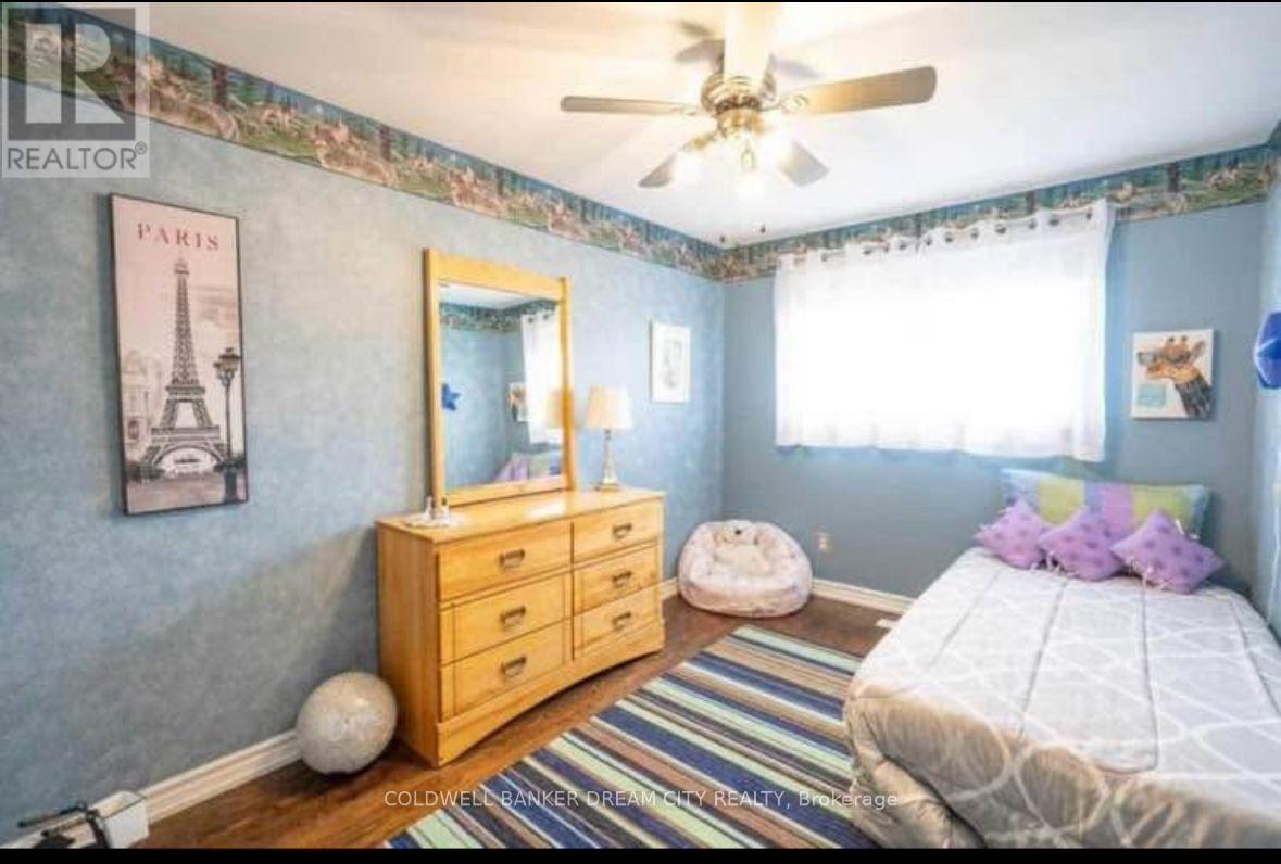 8 Maplehurst Square, Brampton, Ontario  L6Z 1J6 - Photo 10 - W12594120