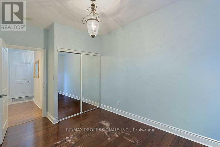 113 - 25 Earlington Avenue, Toronto, Ontario  M8X 3A3 - Photo 28 - W12594122