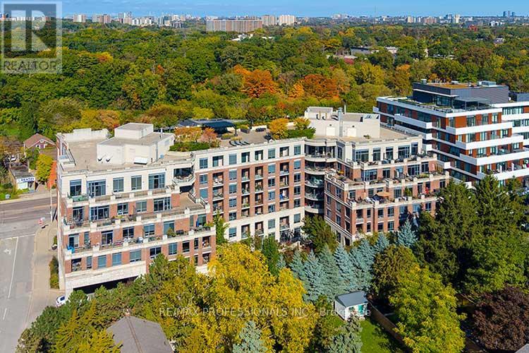 113 - 25 Earlington Avenue, Toronto, Ontario  M8X 3A3 - Photo 3 - W12594122