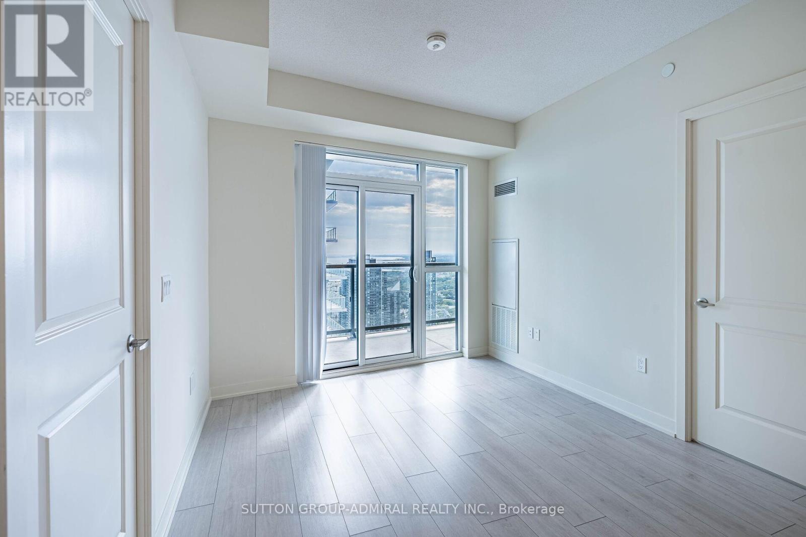5006 - 38 Annie Craig Drive, Toronto, Ontario  M8V 0G9 - Photo 5 - W12594128