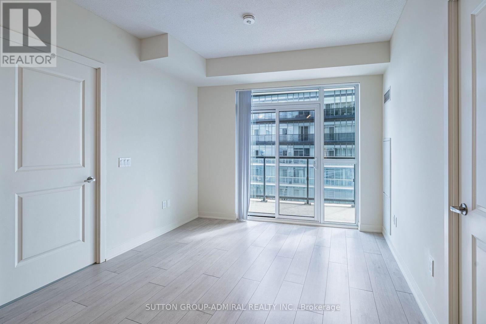 5006 - 38 Annie Craig Drive, Toronto, Ontario  M8V 0G9 - Photo 6 - W12594128