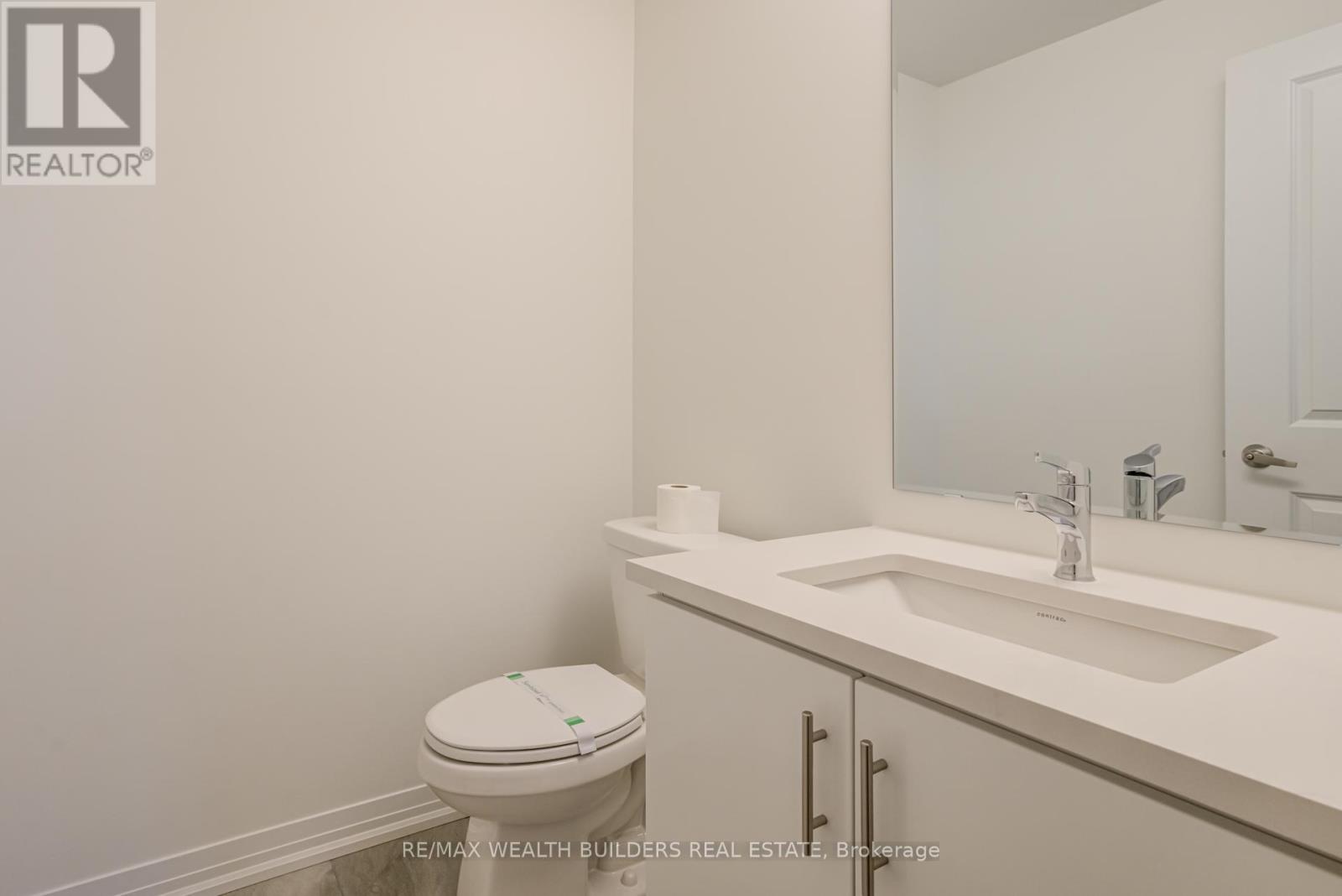 1 Kings Hill Drive, Brampton, Ontario  L7A 0B8 - Photo 3 - W12594162