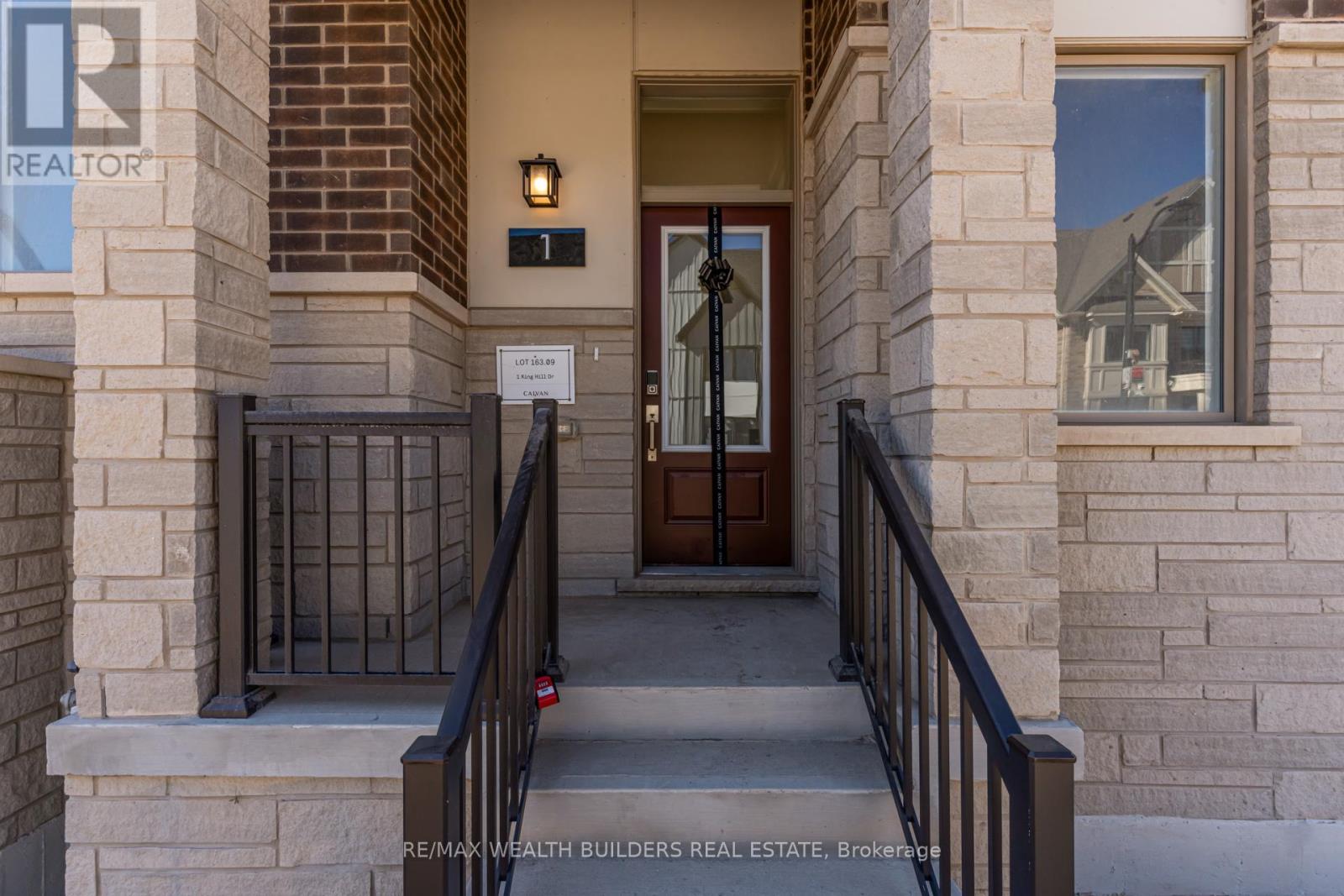 1 Kings Hill Drive, Brampton, Ontario  L7A 0B8 - Photo 38 - W12594162