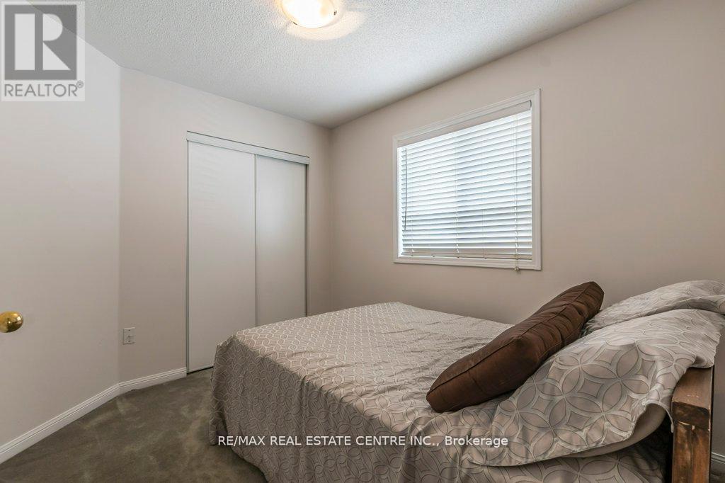 46 Livingston Road, Milton, Ontario  L9T 6B7 - Photo 24 - W12594170