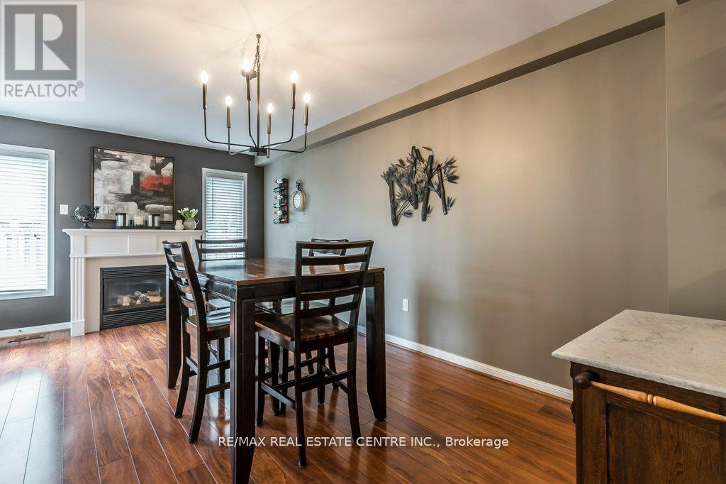 46 Livingston Road, Milton, Ontario  L9T 6B7 - Photo 7 - W12594170