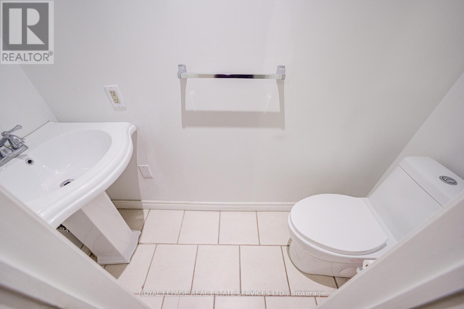 27 - 4991 Rathkeale Road, Mississauga, Ontario  L5V 2G9 - Photo 11 - W12594192