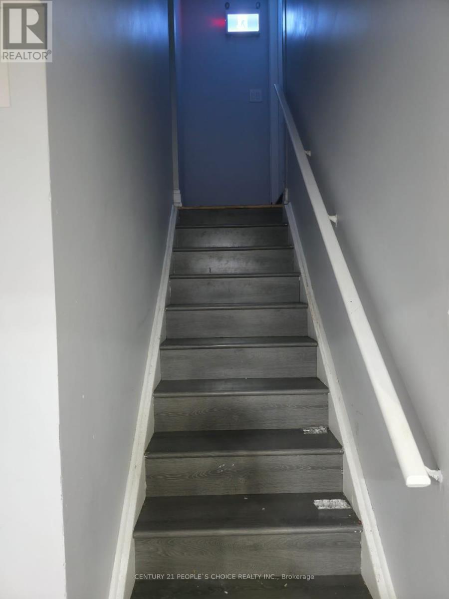 32 Nightjar Drive, Brampton, Ontario  L7A 5A1 - Photo 3 - W12594206