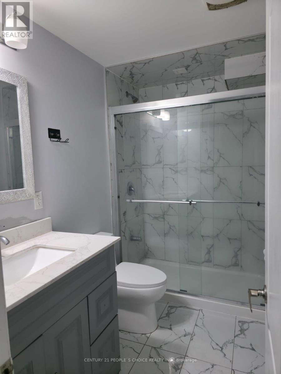 32 Nightjar Drive, Brampton, Ontario  L7A 5A1 - Photo 7 - W12594206