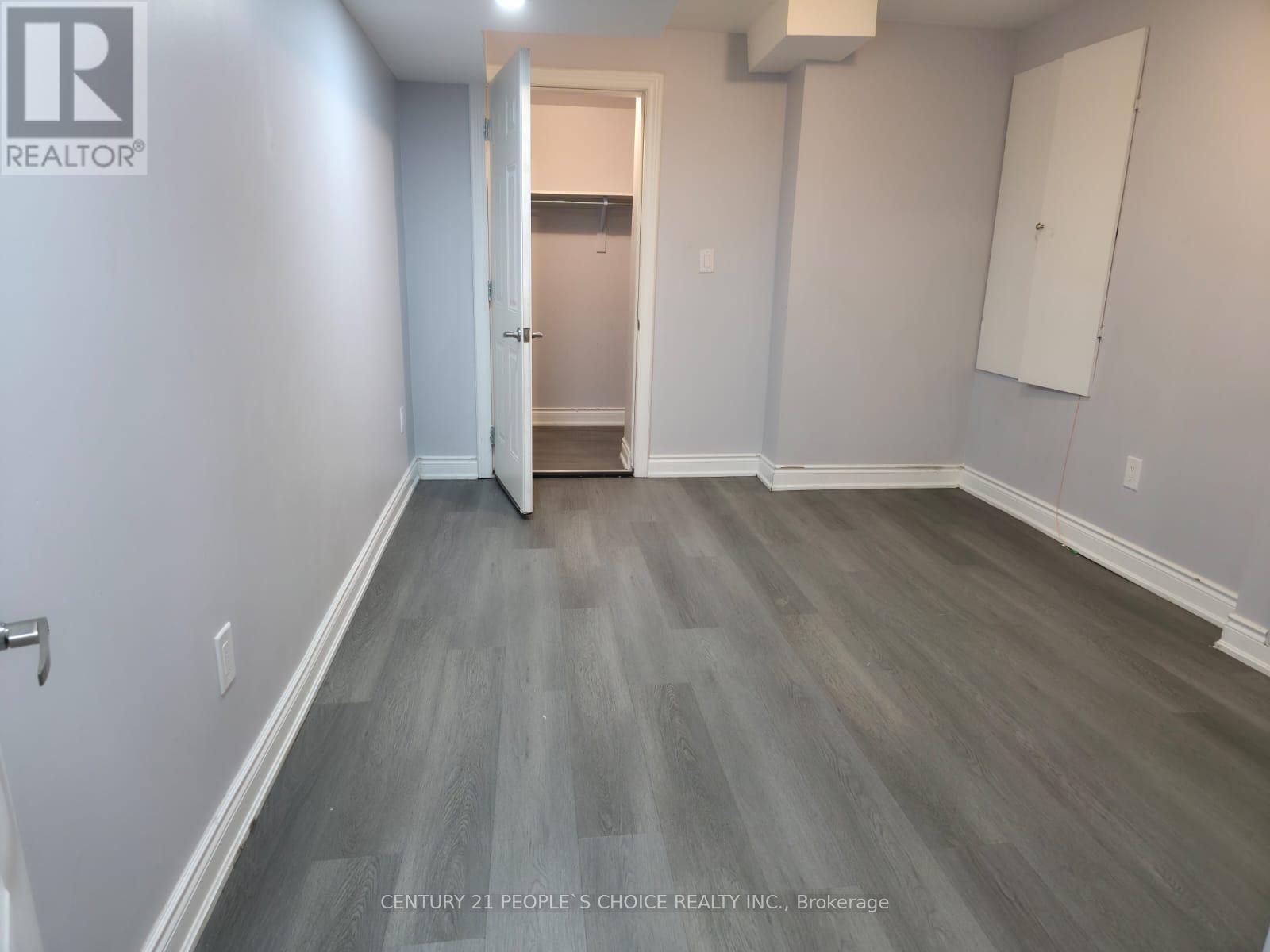 32 Nightjar Drive, Brampton, Ontario  L7A 5A1 - Photo 9 - W12594206