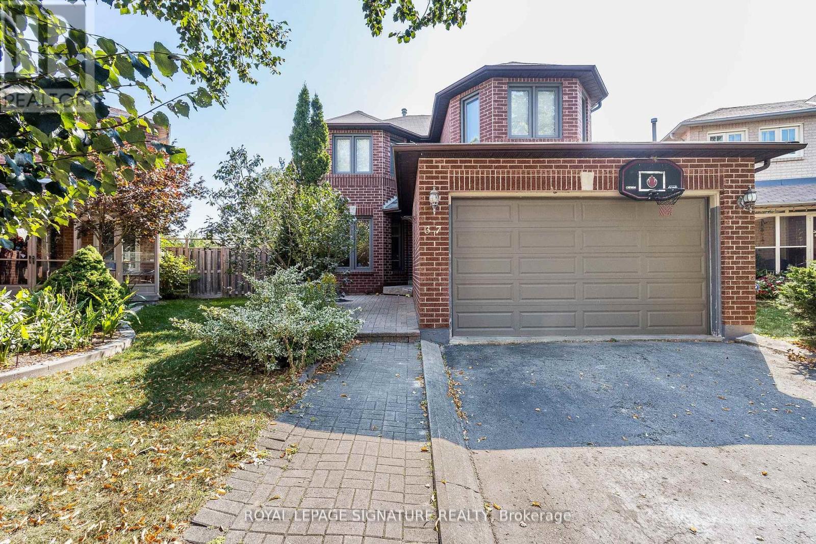 37 RICHWOOD CRESCENT, Brampton, Ontario