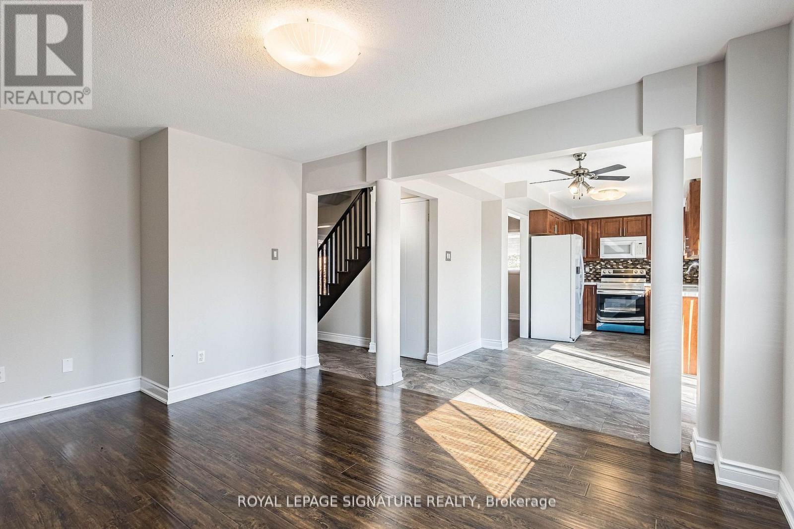 37 Richwood Crescent, Brampton, Ontario  L6X 4K8 - Photo 10 - W12594212