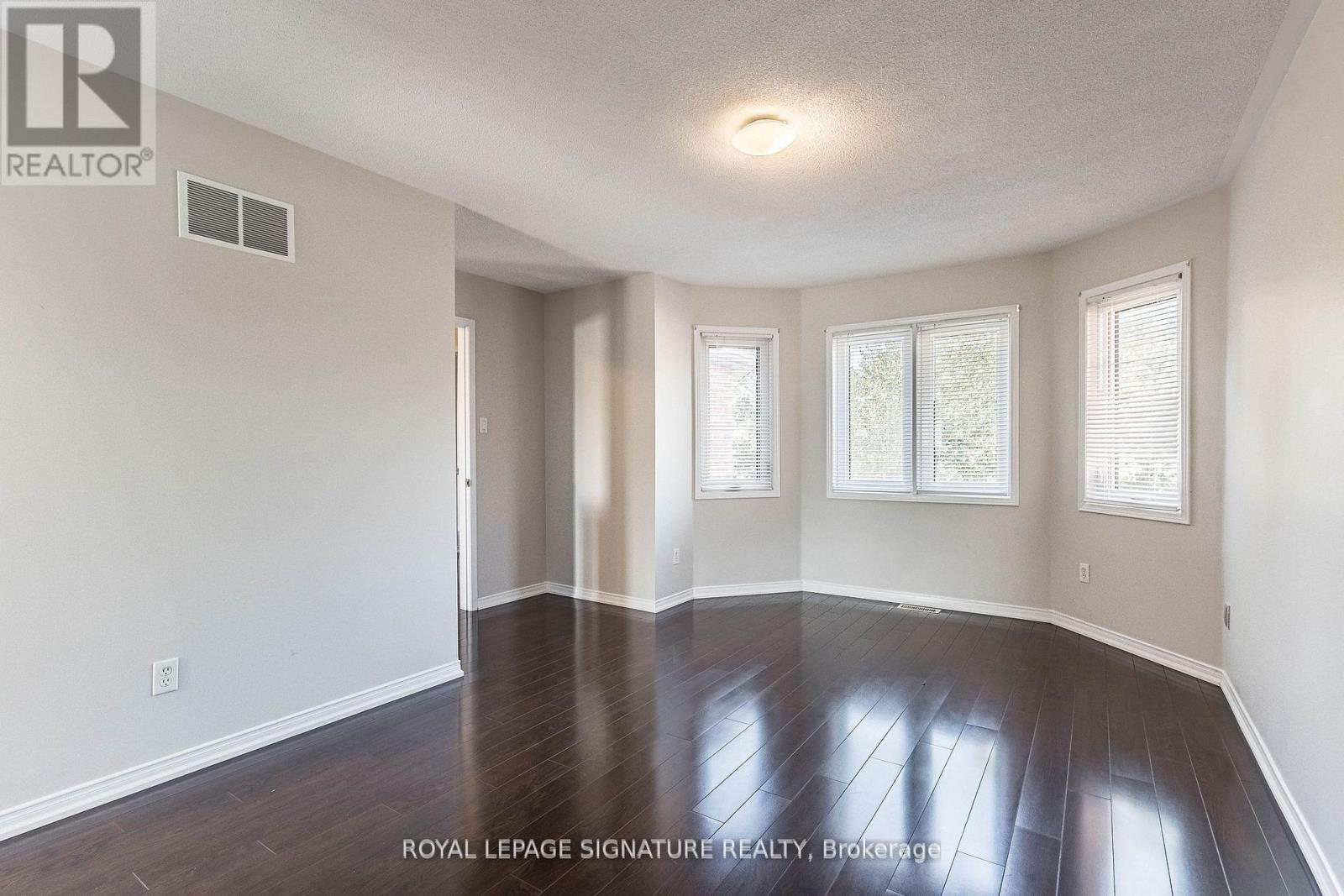 37 Richwood Crescent, Brampton, Ontario  L6X 4K8 - Photo 20 - W12594212