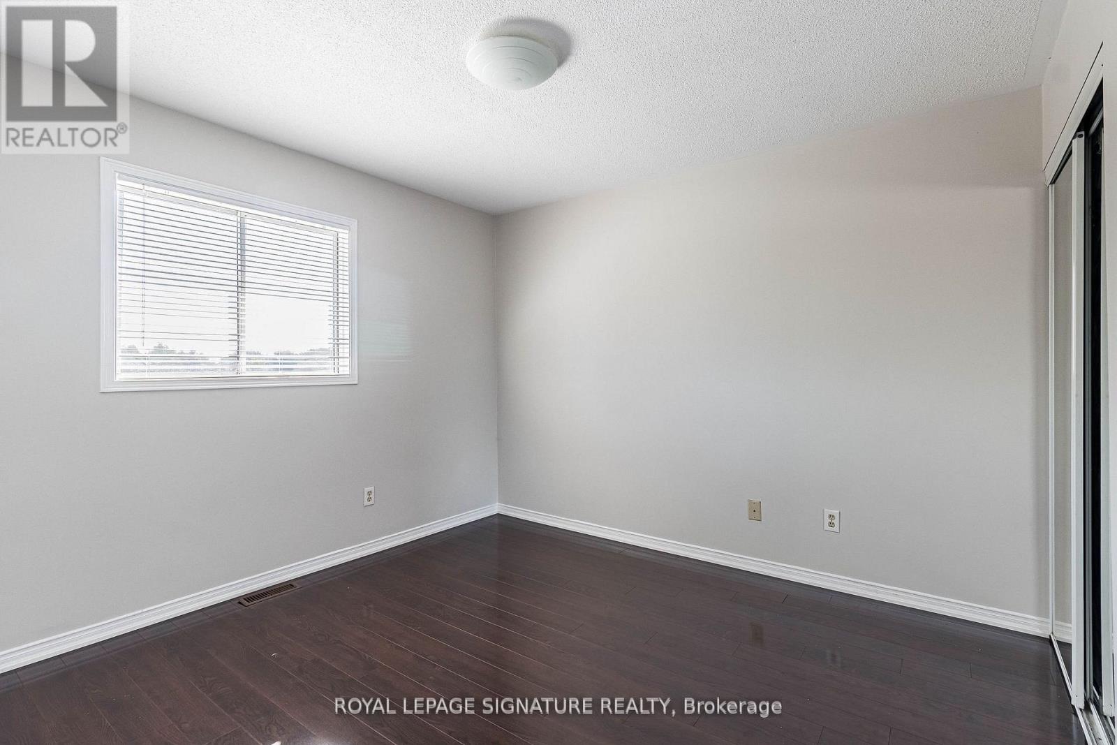 37 Richwood Crescent, Brampton, Ontario  L6X 4K8 - Photo 23 - W12594212